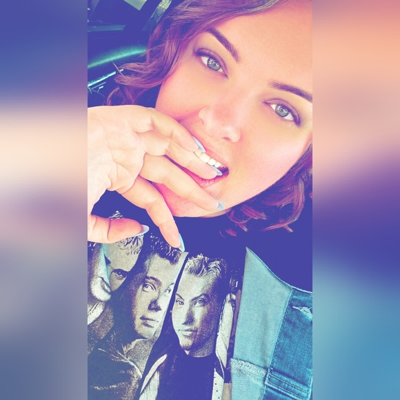 Meet your Posher, Leyna - Picture 9 of 14